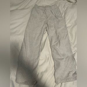 ARITZIA TNA Cozy fleece boyfriend wide sweatpants